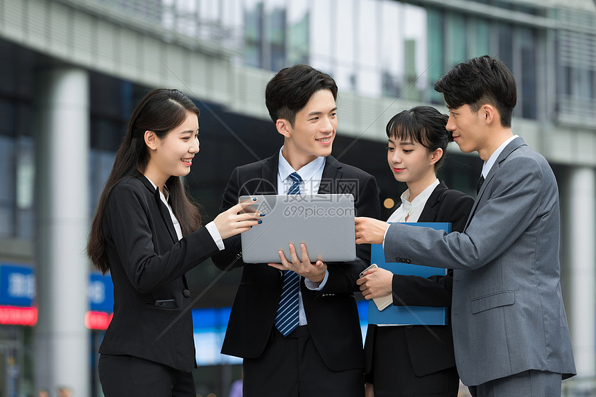 适合白领早会玩的游戏_适合玩耍的晚会游戏大全_有什么游戏适合情侣玩