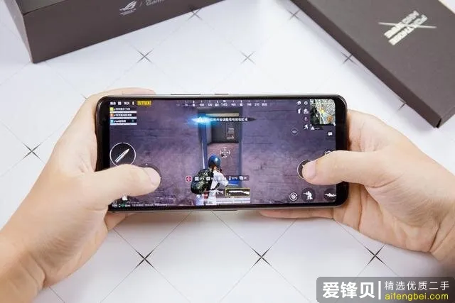 黑鲨打游戏有什么好处_游戏手机发布会黑鲨_黑鲨手机玩游戏会发烫吗