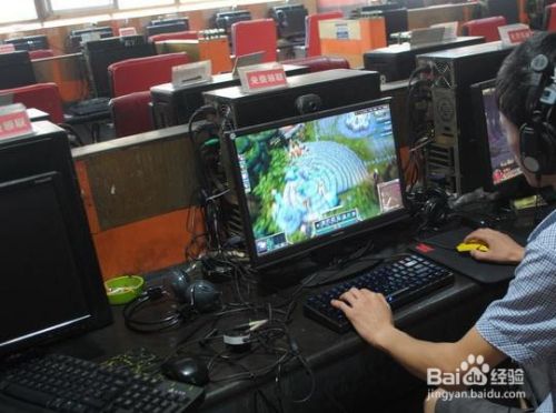 用手机也可以玩儿电脑游戏_电脑玩手机游戏吃配置吗_电脑游戏用手机玩软件