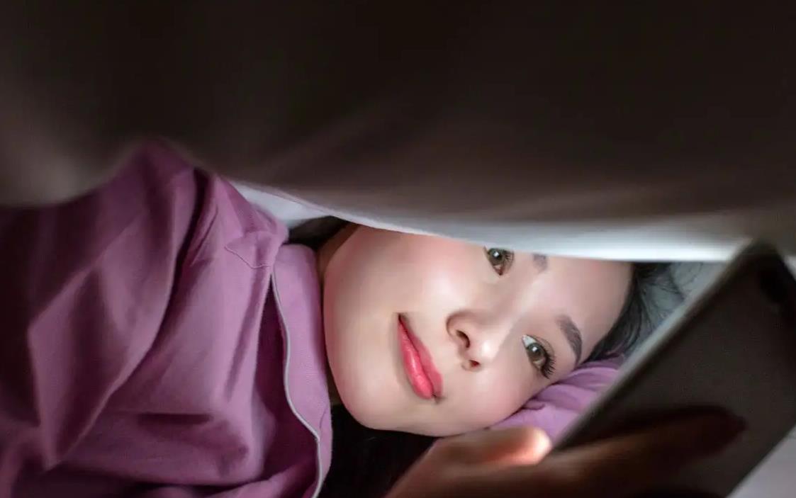 耍媳妇手机游戏怎么玩_和媳妇玩的手机游戏_媳妇耍手机游戏