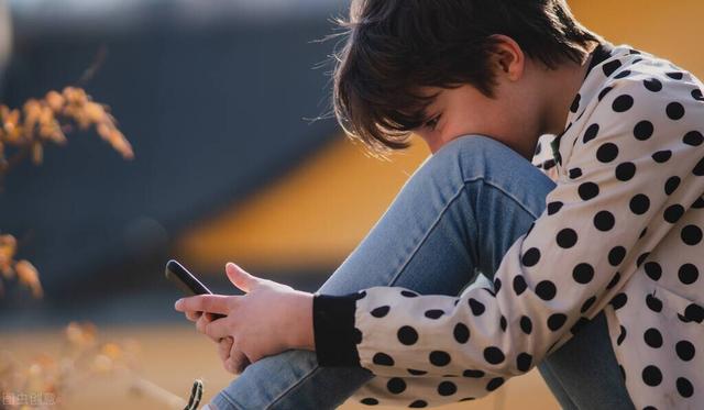 男人打喜欢手机游戏用什么头像_喜欢用手机打游戏的男人_男人打喜欢手机游戏用什么方法