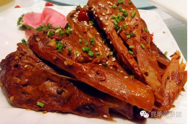 吸血鬼游戏手机游戏_吸血鬼游戏大全手机版_吸血鬼游戏推荐手机下载