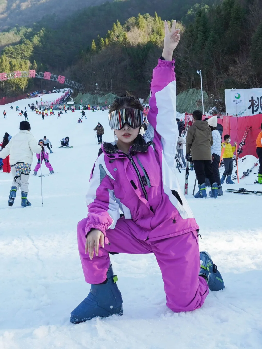 苹果手机滑雪游戏叫什么名字_以前苹果手机的滑雪游戏_苹果滑雪的游戏