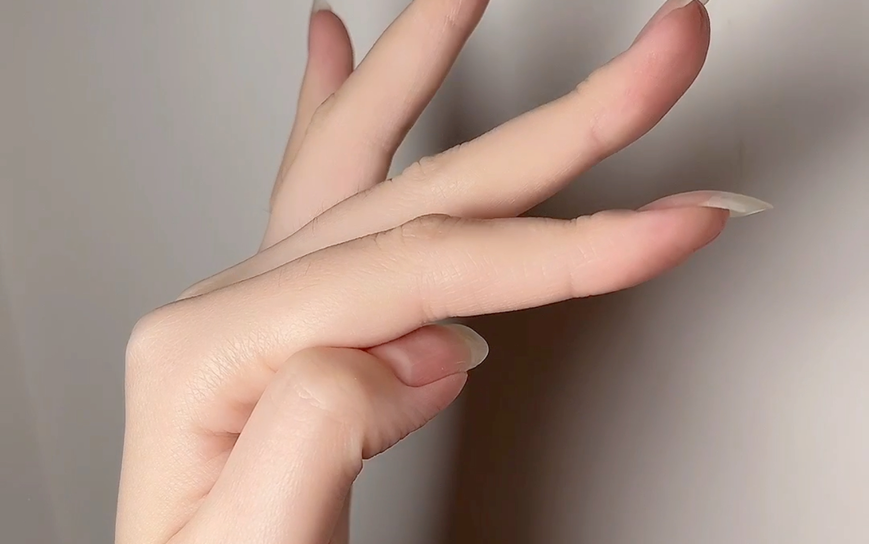 玩游戏手指很涩怎么办_玩手机游戏手指比较涩_用手指玩的那个游戏叫什么